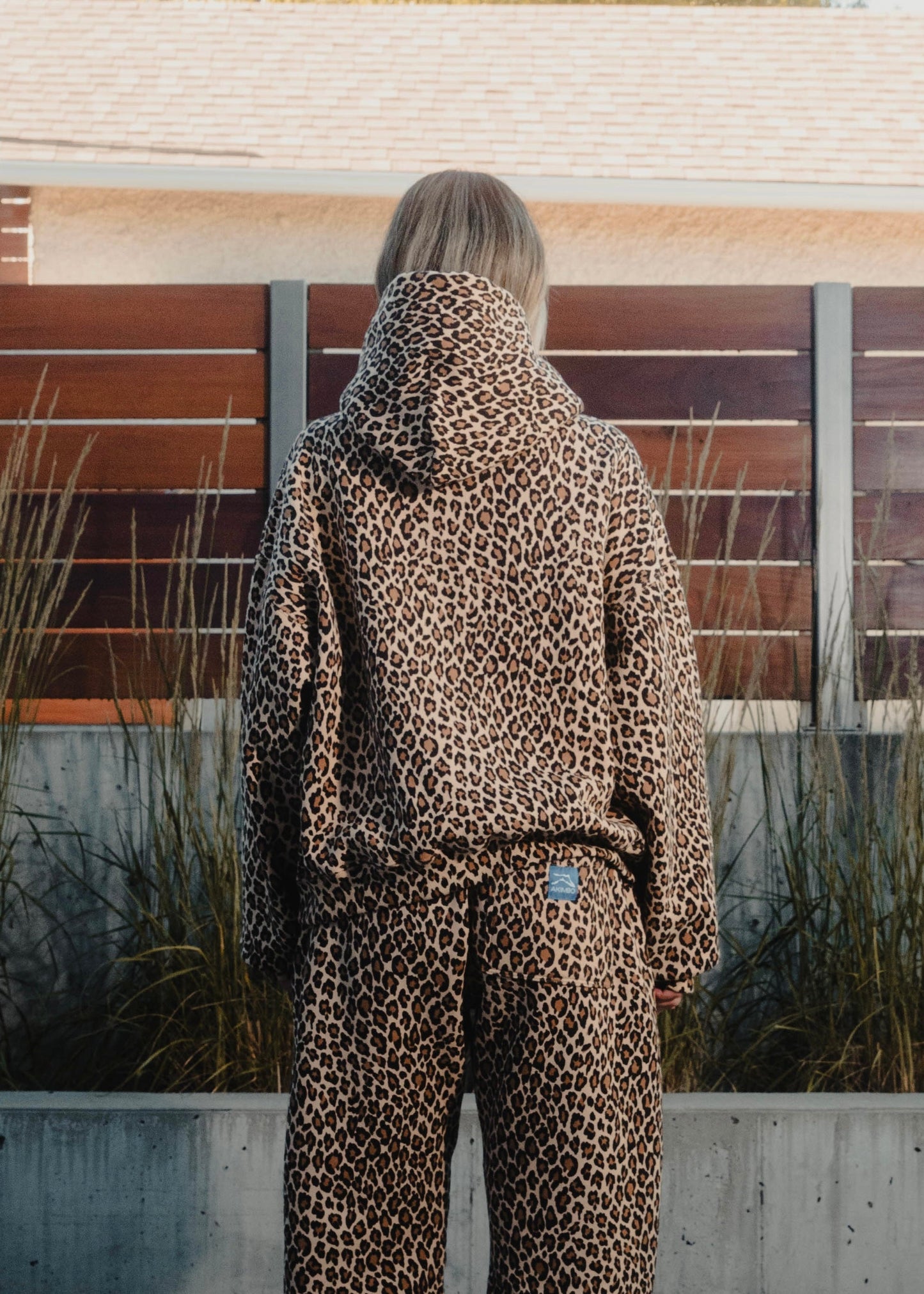 Felpa con cappuccio leopardata SWEATS®