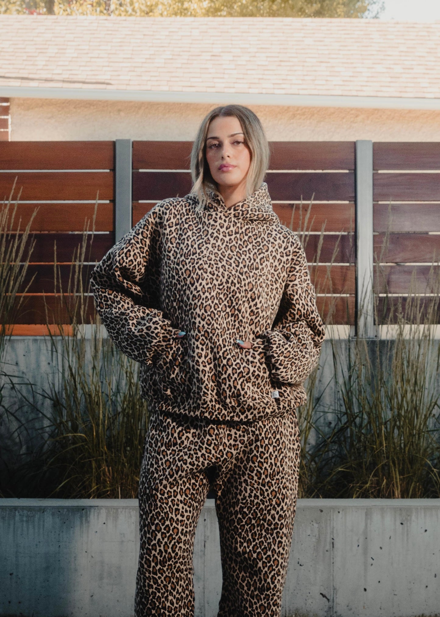 Felpa con cappuccio leopardata SWEATS®
