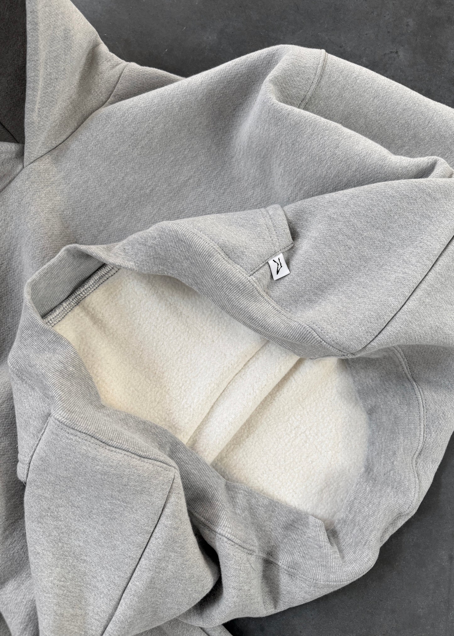 Felpa con cappuccio grigia SWEATS®
